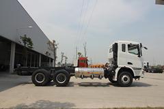 联合卡车U375 375马力 6X4 LNG混凝土搅拌车(底盘) 联合卡车U375 375马力 6X4 LNG混凝土搅拌车(底盘)