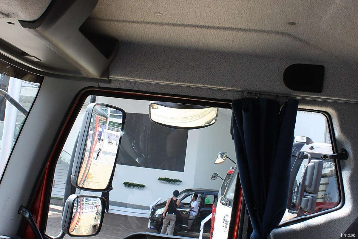 2013 J6Pؿ 350 6X4 5.6ж(CA3250P66K2L1T1AE4)ʻ                                               