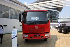 一汽解放 J6L中卡 220马力 4X2 6.8米载货车底盘(CA1160P62K1L4A3E4)