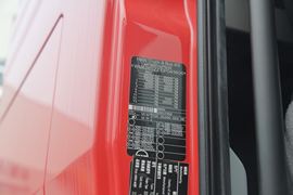 TGS 消防车驾驶室图片