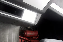 德龙F3000&nbsp;牵引车驾驶室                                               图片