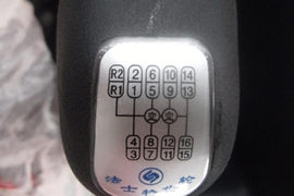 德龙F3000&nbsp;牵引车驾驶室                                               图片