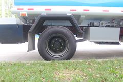 重汽王牌 7系 136马力 4X2 纯电动洒水车(CDW5164GSSEV2)