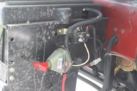 王牌7系&nbsp;洒水车/喷洒车底盘图片