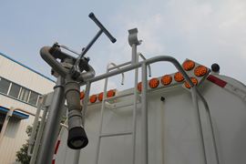 王牌7系&nbsp;洒水车/喷洒车上装图片