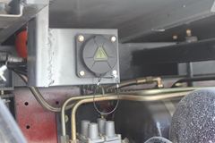 重汽王牌 7系 136马力 4X2 纯电动洒水车(CDW5164GSSEV2)