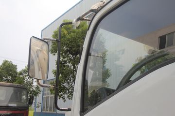 王牌7系&nbsp;洒水车/喷洒车外观图片