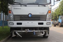重汽王牌 7系 136马力 4X2 纯电动洒水车(CDW5164GSSEV2)