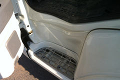 东风商用车 天锦中卡 140马力 4X2 7.1米栏板载货车(DFL1160BX9)