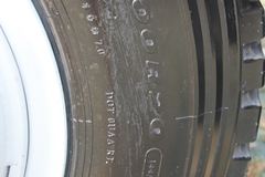 青岛解放 陆V中卡 165马力 4X2 6.75米载货车底盘(CA1160P1K1L2E4A80)