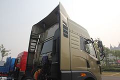 青岛解放 悍V重卡 330马力 6X2牵引车(CA4227P1K15T3E4A80)