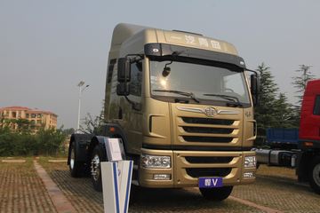 悍V 牵引车外观                                                图片