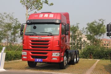 天V 牵引车外观                                                图片