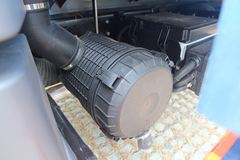 青岛解放 龙V中卡 160马力 4X2 6.75米排半栏板载货车(CA1168PK2L2E4A80)
