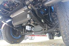青岛解放 龙V中卡 160马力 4X2 6.75米排半栏板载货车(CA1168PK2L2E4A80)