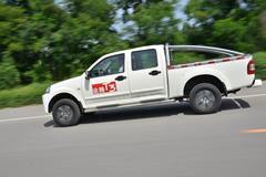 2013款恒天 途腾T3 商务版 2.8L柴油 双排皮卡 2013款恒天 途腾T3 商务版 2.8L柴油 双排皮卡