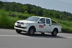 2013款恒天 途腾T3 商务版 2.8L柴油 双排皮卡 2013款恒天 途腾T3 商务版 2.8L柴油 双排皮卡