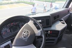 青岛解放 天V重卡 420马力 6X4 AMT自动挡牵引车(CA4259P2K2T1EA80) 青岛解放 天V重卡 420马力 6X4 AMT自动挡牵引车(CA4259P2K2T1EA80)