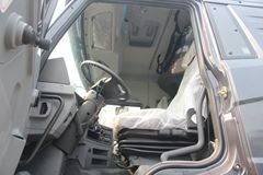 青岛解放 天V重卡 420马力 6X4 AMT自动挡牵引车(CA4259P2K2T1EA80) 青岛解放 天V重卡 420马力 6X4 AMT自动挡牵引车(CA4259P2K2T1EA80)