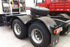 东风商用车 天龙 385马力 6X4 LNG牵引车 (DFL4251AX12A)