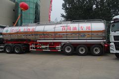 中国重汽 SITRAK C7H重卡 440马力 6X4 牵引车(ZZ4256V324MD1B)