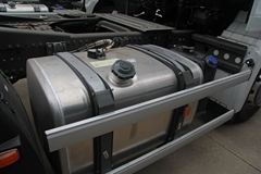 中国重汽 SITRAK C7H重卡 440马力 6X4 牵引车(ZZ4256V324MD1B)