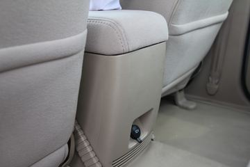 ���� �� 2.4L���� ���� ˫��Ƥ��(�Ʊ�ʽ)ͼƬ