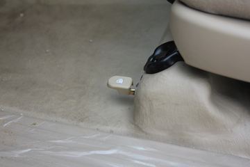 ���� �� 2.4L���� ���� ˫��Ƥ��(�Ʊ�ʽ)ͼƬ