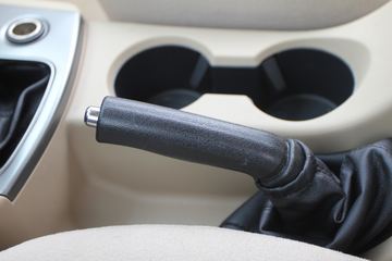 ���� �� 2.4L���� ���� ˫��Ƥ��(�Ʊ�ʽ)ͼƬ