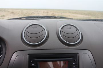 ���� �� 2.4L���� ���� ˫��Ƥ��(�Ʊ�ʽ)ͼƬ