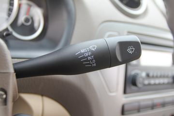 ���� �� 2.4L���� ���� ˫��Ƥ��(�Ʊ�ʽ)ͼƬ