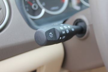 ���� �� 2.4L���� ���� ˫��Ƥ��(�Ʊ�ʽ)ͼƬ