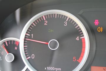 ���� �� 2.4L���� ���� ˫��Ƥ��(�Ʊ�ʽ)ͼƬ