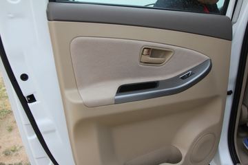 ���� �� 2.4L���� ���� ˫��Ƥ��(�Ʊ�ʽ)ͼƬ