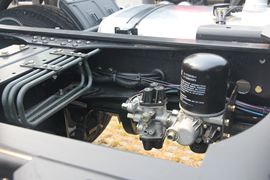 天V&nbsp;牵引车底盘                                                图片