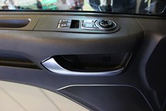 四川现代 创虎XCIENTP520重卡 520马力 6X4 AMT自动挡牵引车(CHM4251KPQ49M)