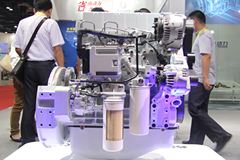 潍柴WP5NG180E40 180马力 4.76L 国四 天然气发动机