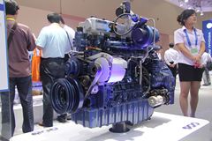 潍柴WP7NG270E50 270马力 7.5L 国五 天然气发动机