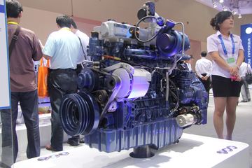 潍柴WP7NG240E51 240马力 7.5L 国五 天然气发动机