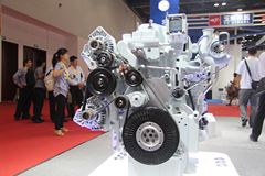 潍柴WP7.300E30 300马力 7.14L 国三 柴油发动机