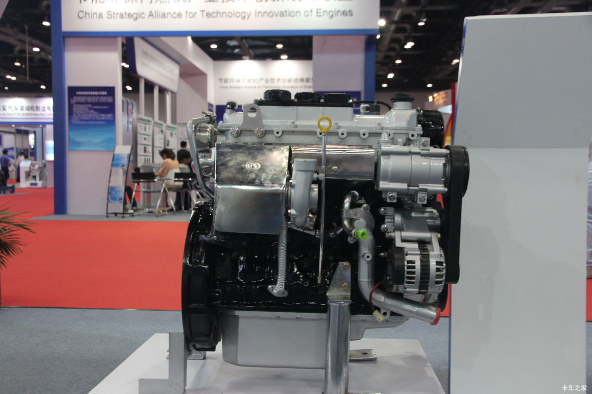 云内动力 德威D25TCIE3 125马力 2.5L 国五 柴油发动机