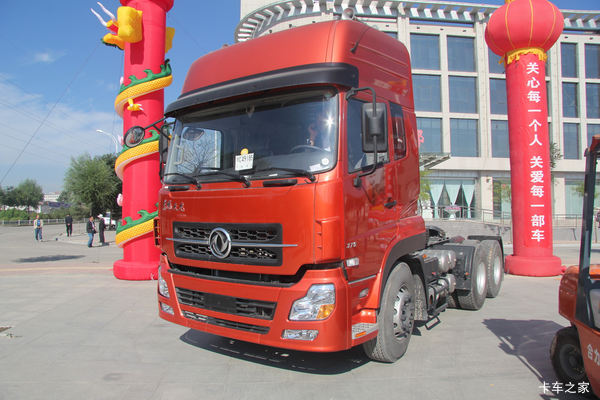 东风天龙牵引车限时优惠1万