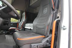 沃尔沃 FH重卡 480马力 6X2 牵引车(时间机器Time machine纪念版)