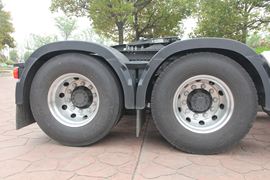 沃尔沃FH&nbsp;牵引车底盘                                                图片