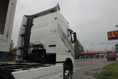 沃尔沃 FH重卡 480马力 6X2 牵引车(时间机器Time machine纪念版)