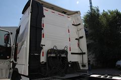 沃尔沃 FH重卡 480马力 6X2 牵引车(时间机器Time machine纪念版)