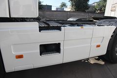 沃尔沃 FH重卡 480马力 6X2 牵引车(时间机器Time machine纪念版)