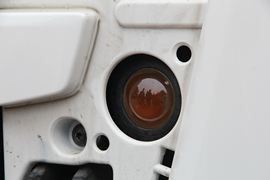 沃尔沃FH&nbsp;牵引车外观                                                图片