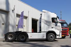 沃尔沃 FH重卡 480马力 6X2 牵引车(时间机器Time machine纪念版)