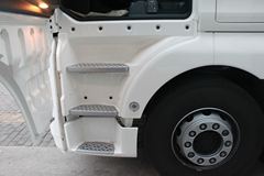曼(MAN) TGX系列重卡 400马力 4X2 牵引车(型号:18.400)